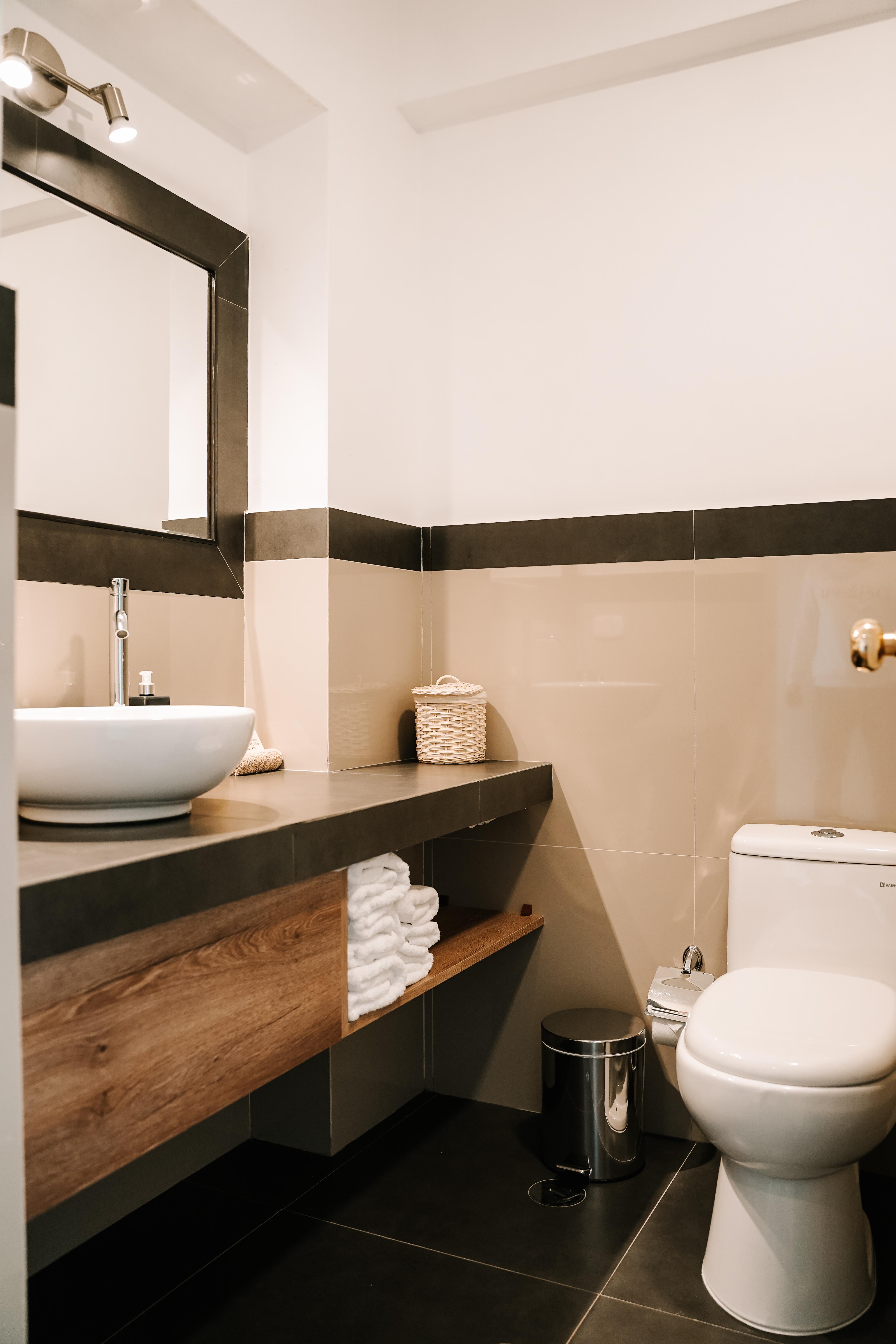 Muru Homely Hotel